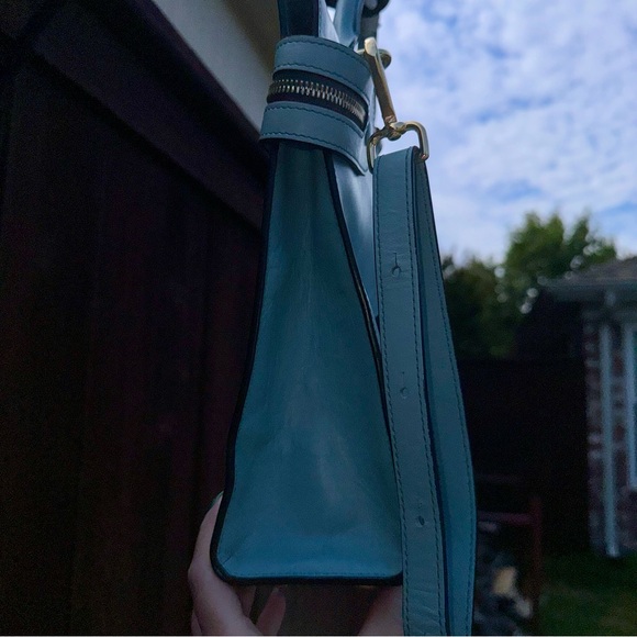 Orla Kiely Blue Punched Stem Leather Zip Crossbody Convertible Backpack Handbag - Picture 12 of 16